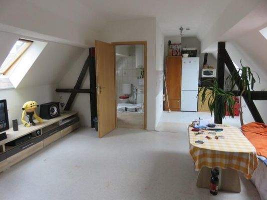 WE 2: Wohn- und Schlafzimmer