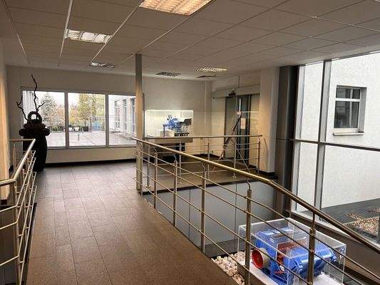 Eingangsbereich und Zugang zur Kantine