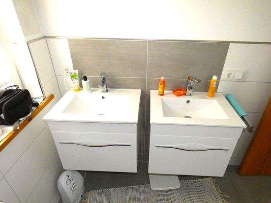 Duschbad im Erdgeschoss