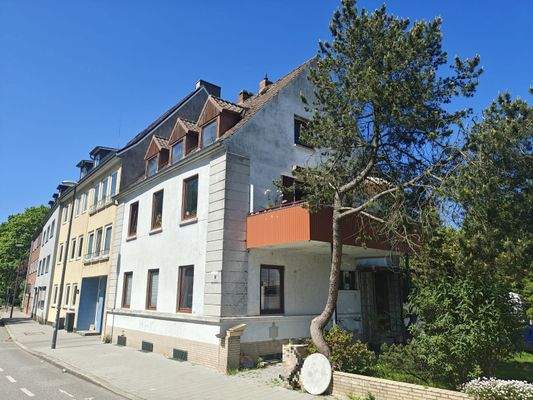 8986KC-19 Straßenansicht