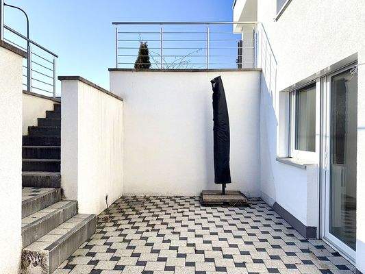 Terrasse im Lichtschachthof