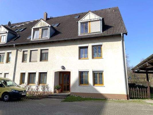 Hauseingang / Ost-Ansicht