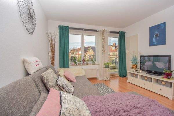 Mit Zungang mit zum Balkon.