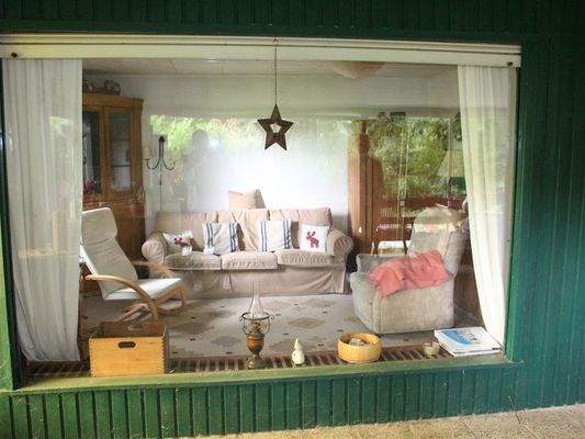 Blick ins Wohnzimmer