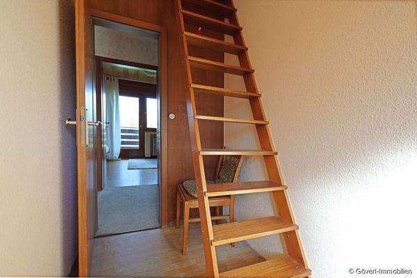 Treppe zum Dachboden