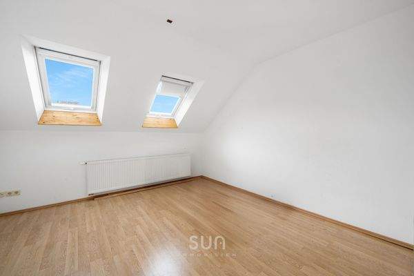 Arbeits-/Kinderzimmer (Beispieleinrichtung)