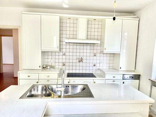 Große Wohnküche 1/4