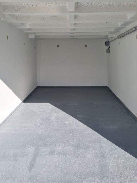 Halle Garage, Halle Stellplatz