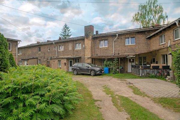 7 Wohnhaus Haus 5  Vorderseite