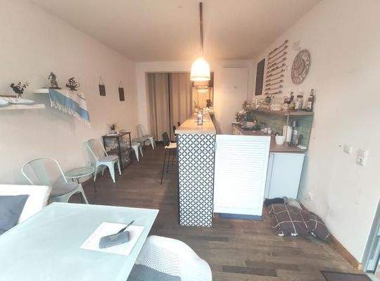 Warten / Empfang + Bar Bild 2