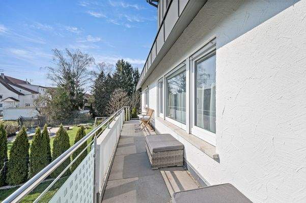 Südbalkon mit neuen Fliesen