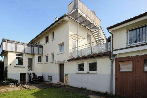 Außen-3 - (KI generiert)