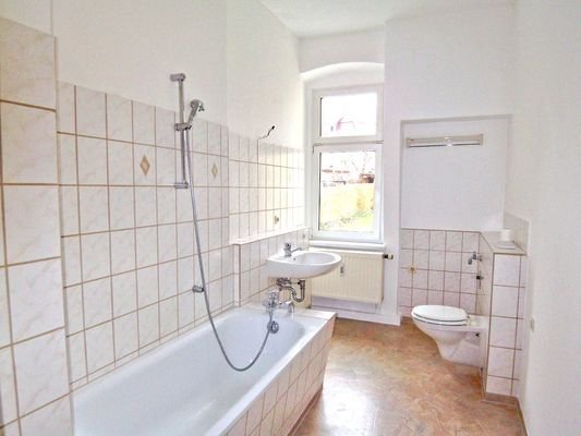 Bad mit Fenster