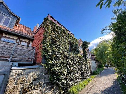 004020156800_302_189_2605202108370934