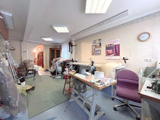 Erdgeschoss - Gewerbeeinheit