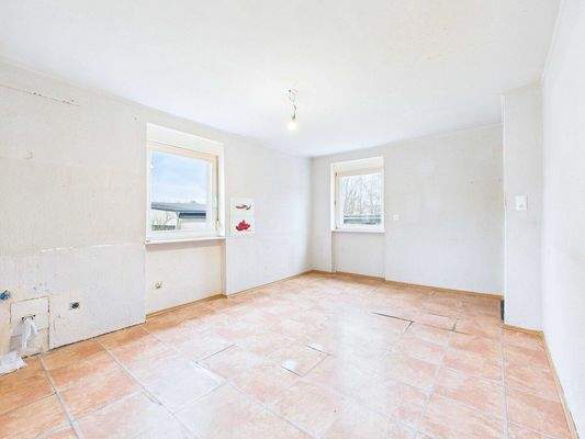 Einfamilienhaus mit Entwicklungspotenzial in Schwalbach