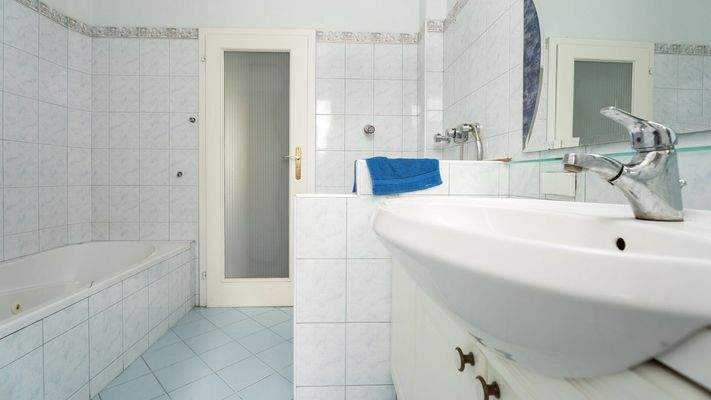 Badezimmer Erdgeschoss