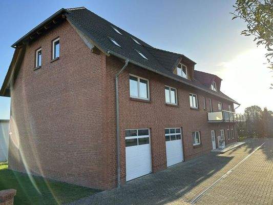 Wohn- & Geschäftshaus Ansicht West