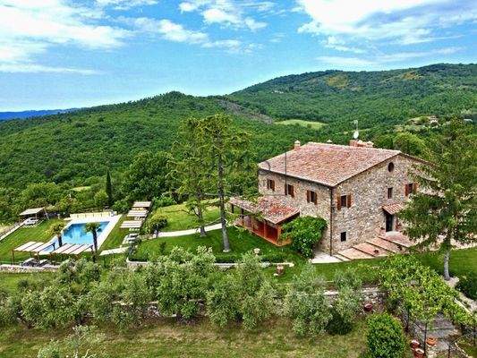 12 Hektar grosser Landsitz mit Panoramaausblick, Pool in Val di Chiana