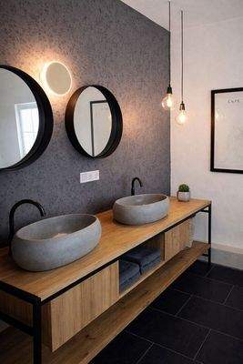 Bad mit Doppelwaschbecken