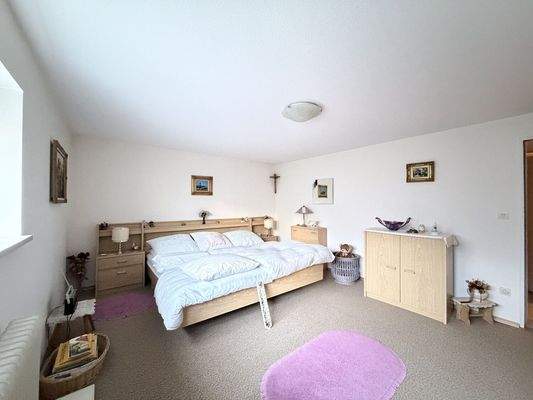 Schlafzimmer UG