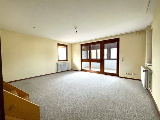 DG: Zimmer 7 mit Zugang zur &quot;Veranda&quot; und Treppena