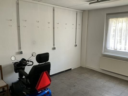 Lade und Abstellmöglichkeit für Elektromobile im Erdgeschoss