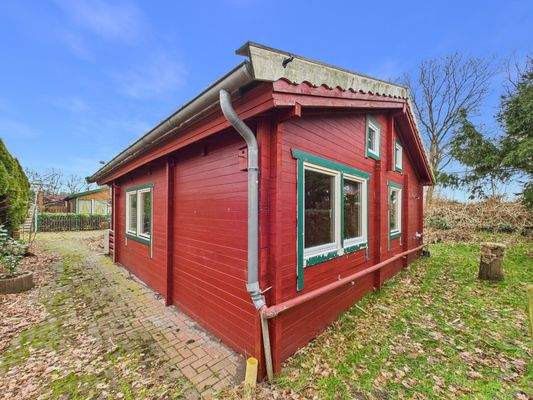 CAM03784G0-PR0099-STILL006