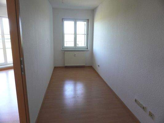 Kinder- o. Arbeitszimmer 