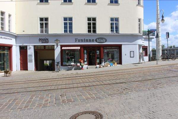 Eingang Fontaneclub