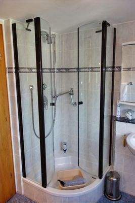 Duschbad ...