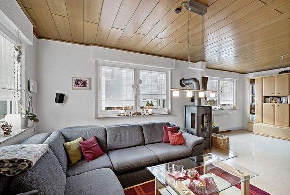 Wohnzimmer mit Kaminofen