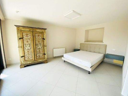 6988pi_11_Villa_Rustiko_Anwesen_Immobilienkauf_Gar