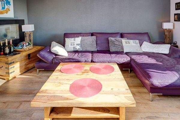 222-2ZP Wohn-Esszimmer Couch (1 von 1).jpg