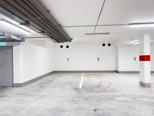 Tiefgaragenstellplatz 2