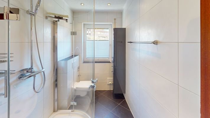 Badezimmer 4