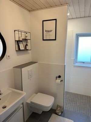 Gäste - Bad mit Dusche