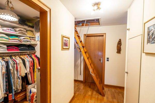 Flur 2 - Speicherleiter