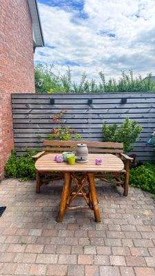 Gemütlich !...auf der eigenen Terrasse sitzen.