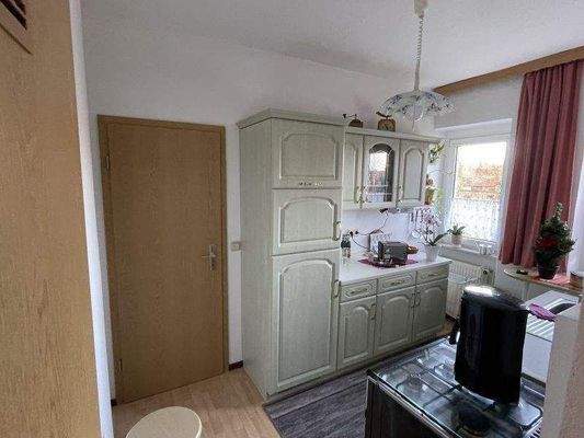 Küche Wohnung 4, Zugang zum Schlafzimmer