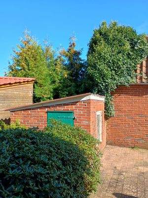 Freistehender massiver Abstellraum 3