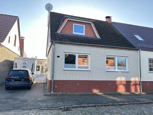 Straßenansicht