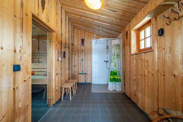 Dusche Nebengebäude