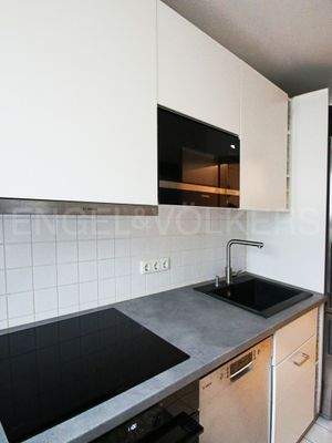 Küche mit ausgestatteter Elektronik