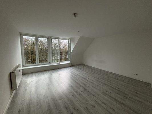 20251210_142740088_iOS