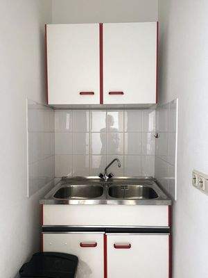 Teeküche Laden links