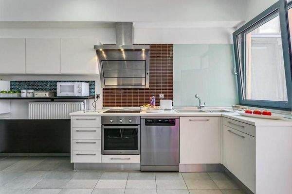 Kreta, Profitis Ilias: Zwei großzügige Villen mit erhöhtem Meerblick zu verkaufen