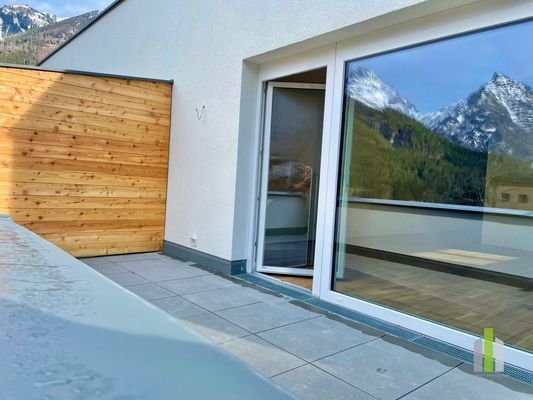 Südterrasse mit Bergblick