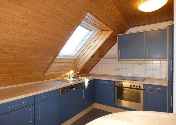 EBK mit allen Geräten!