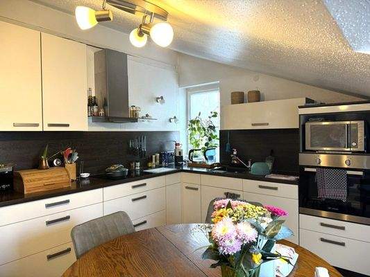 ... und prakische Küche